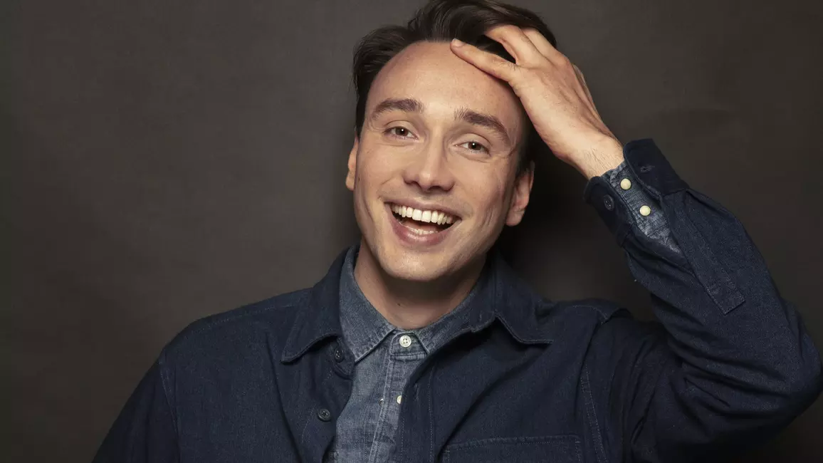 0324_HuwRendall_S12_2028 HR RTa Hi Res.jpg