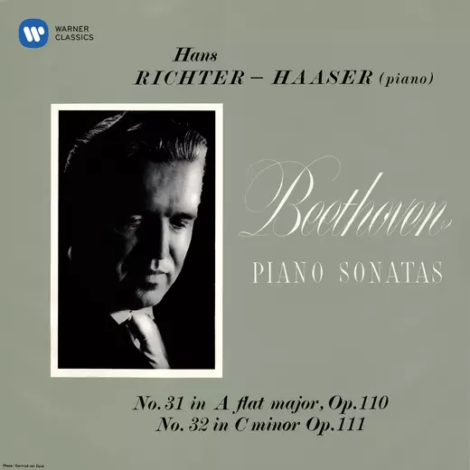 Beethoven: Piano Sonatas Nos. 31 & 32
